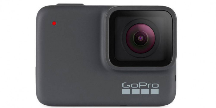 Экшн-камера GoPro HERO 7 Silver Edition (CHDHC-601) GoPro HERO 7 Silver Edition - лучший выбор для начинающих, любителей и профессионалов экшн-съемки. Водонепроницаемая, способная снимать видео в Full HD, данная модель поможет вам запечатлеть самые важные и яркие моменты жизни, а множество полезных функций камеры сделают съемку простой и приятной.